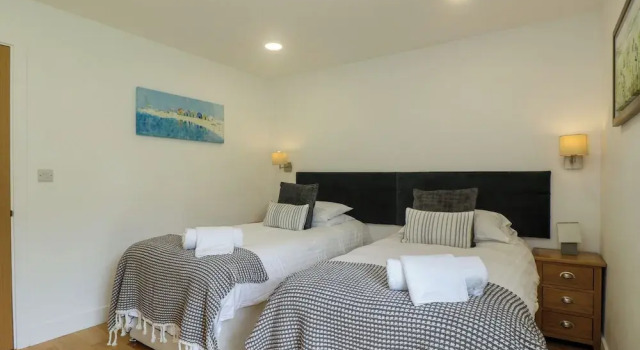 Hazel, Забронировать Отель Бизнес-отели Англии, 4* 5*