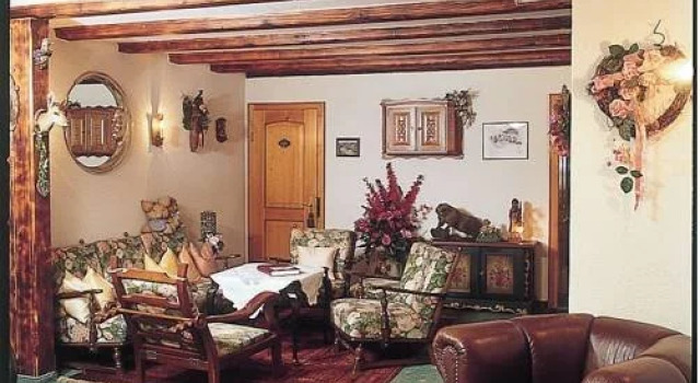 Hotel-Pension Marmotta, Book Hotel Hotels in Vorarlberg with Parking, Parking