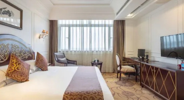 Люкс Deluxe Minhang Julong Hotel