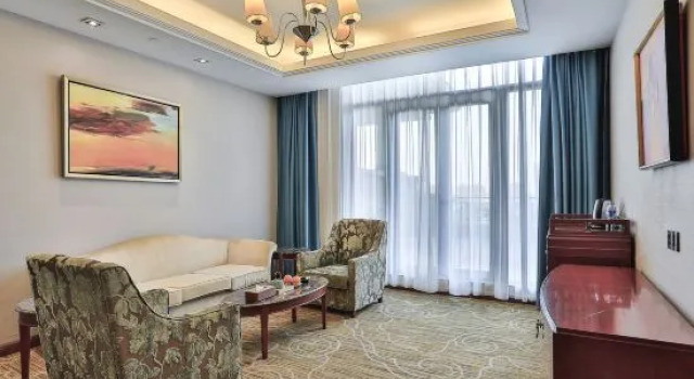 Люкс Standard Wuhu Lanyun Maison New Century Resort Hotel
