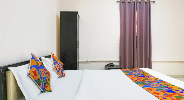 Номер Deluxe Fabhotel Rachana Residency