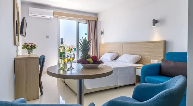 Двухместный номер Standard с балконом Paul Marie Hotel Apartments