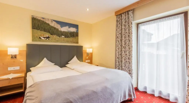 Двухместный номер Deluxe с балконом Hotel Schönegg