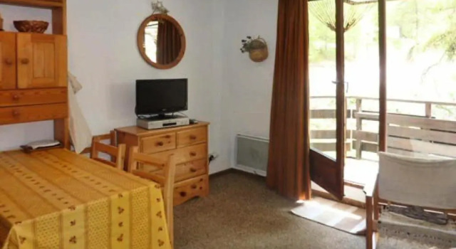 Résidence LE POUZENC - Studio pour 6 Personnes 994, Réserver Hôtel Les Orres Hautes-Alpes