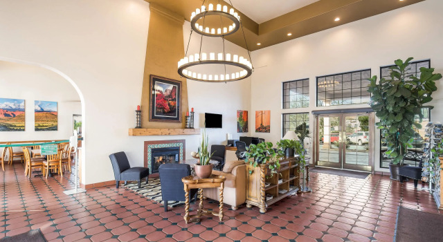 Clarion Suites Saint George, Varaa Hotelli St. George 