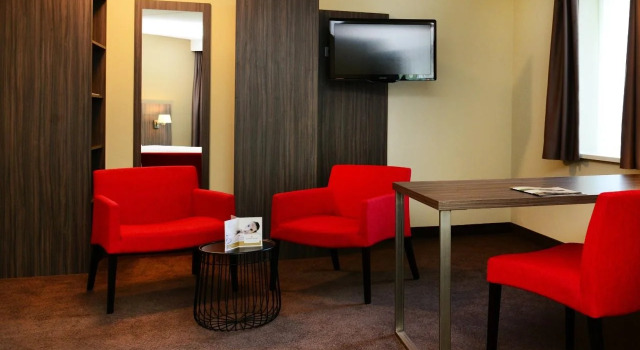 Gr8 Hotel Oosterhout, Забронировать Отель Остерхаут Северный Брабант