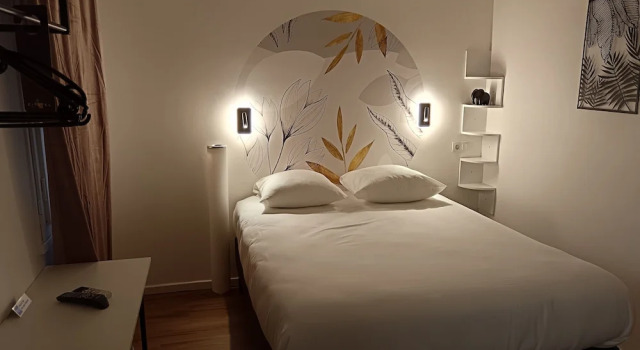 Номер Economy CitHotel LOasis dAvignon