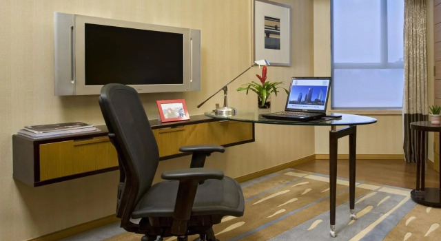 Sheraton Grand Shanghai Pudong Hotel & Residences
