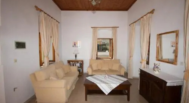Kaitoula Apartment Up