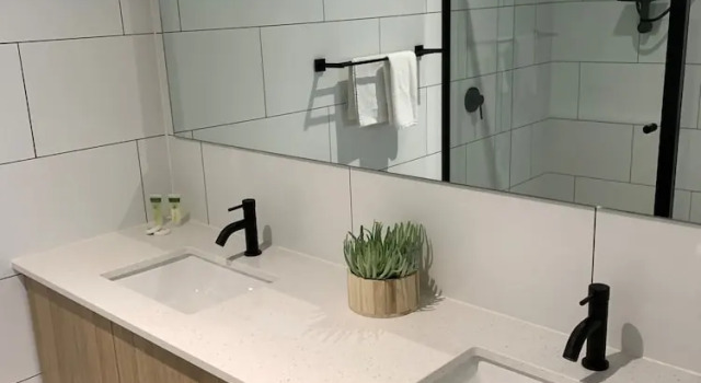 Апартаменты Premier The Osmond Motel & Apartments
