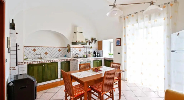 Апартаменты Central Balcony Apartment