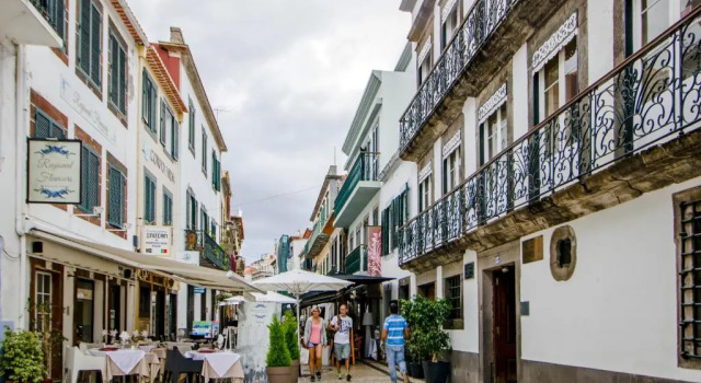 Апартаменты Apartment Rua da Carreira 143