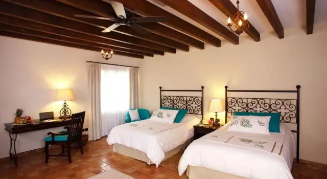 Двухместный номер Standard с балконом Guaycura Boutique Hotel, Beach Club & Spa