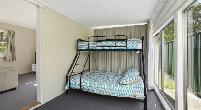 Коттедж Diamond Waters Caravan Park