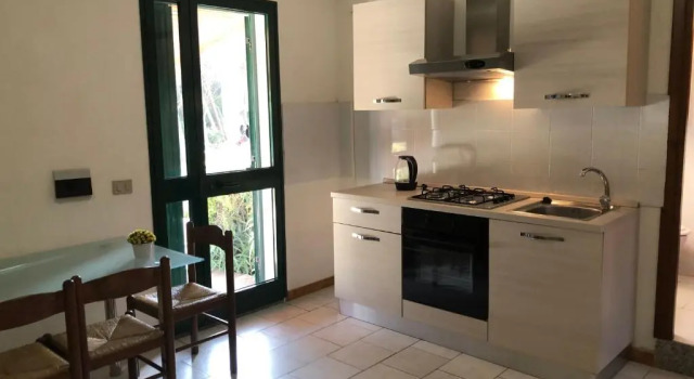 Апартаменты Appartamenti Magnolie-La pineta A SOLI 100m DALLA SPIAGGIA