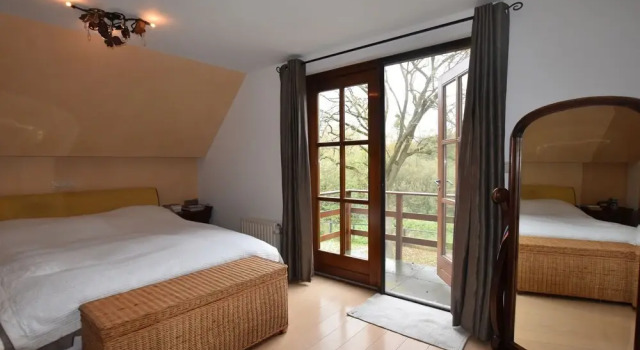Lavish Holiday Home in Loosdrecht with Hot Tub, Book Hotel Loosdrecht Het Gooi