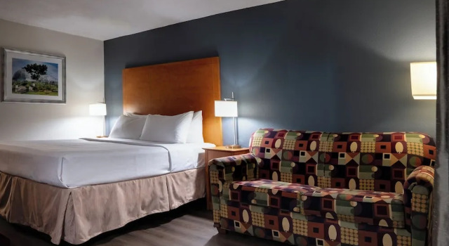 Люкс Baymont by Wyndham Ferndale/Royal Oak