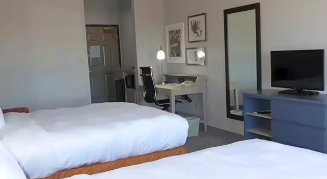 Четырёхместный люкс Country Inn & Suites by Radisson, Round Rock, TX