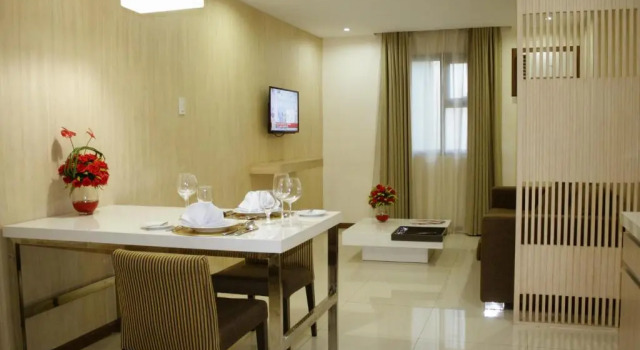 Люкс Royal Golden Prince Hotel & Suites