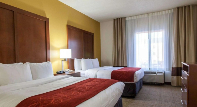 Comfort Suites Central-I-44, Prenota Hotel Tulsa Oklahoma