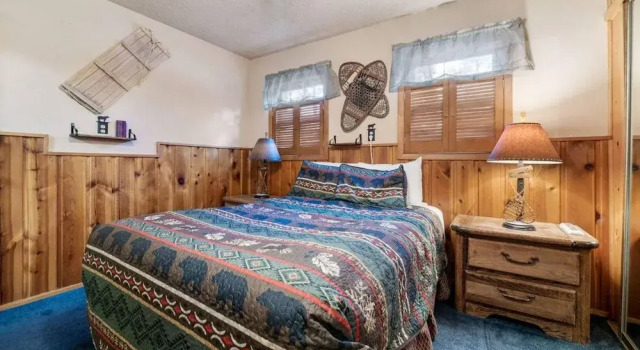 Chip O Wood Cabin, Забронировать Отель Отели Биг-Бэр-Лейк 3 звезды, рядом с Pine Knot Ranger Station (historical), 3*