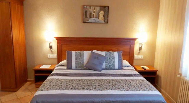 Двухместный номер Standard Hotel-Restaurante La Quadra