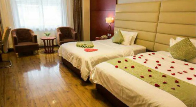 K Raphael Hotel, Book Hotel Hoteller i Shaanxi med parkering, Parkering