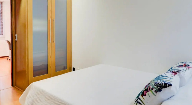 LinkHouse Amazing Spacious