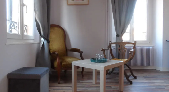 Maison Curiale, Boek Hotel Hotels in Franche-Comte met ontbijt, Ontbijt