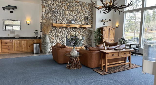 Edgewater Inn Shady Cove, 예약 호텔 섀디 코브 Rogue Valley