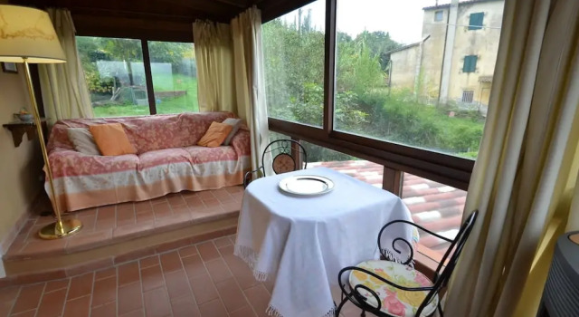 Коттедж Tuscan Villa with Sea Views