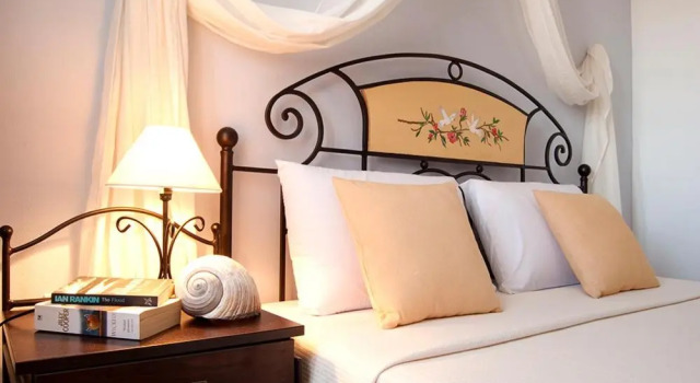 Студия Island House Mare