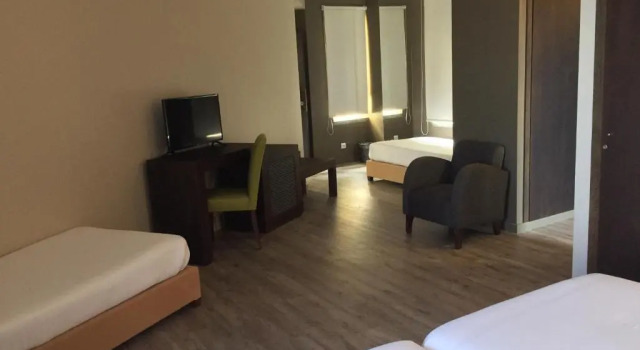 Четырёхместный номер Standard с видом на море Hotel Euro Moniz