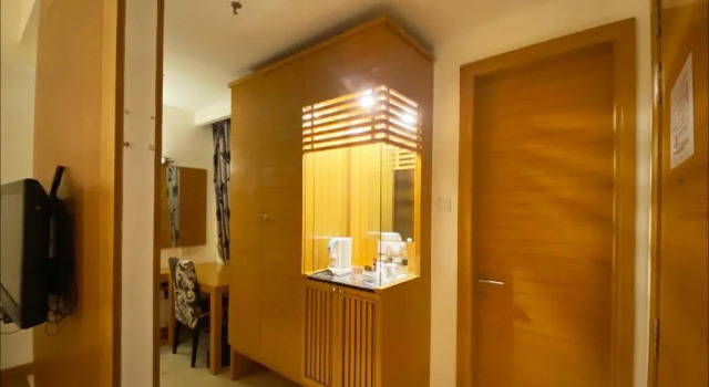 Двухместный номер Deluxe Crown Garden Hotel