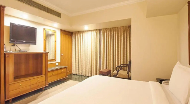 Rivera Sarovar Portico Ahmedabad, Rezerwuj Hotel Hotele w Gujarat ze śniadaniem, Śniadanie