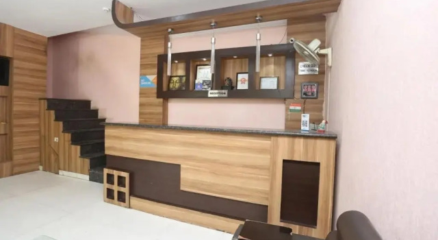 Hotel Nuova By OYO Rooms