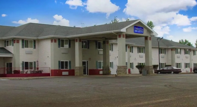 AmeriVu Inn & Suites - Cumberland, Prenota Hotel Cumberland Wisconsin