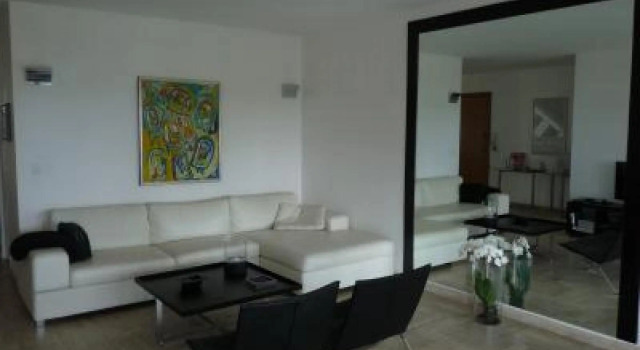 Two Bed Apartment in a Gated Residence With Gardens in Cannes With sea Views - 865