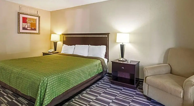 Номер Standard Travel Inn Bristol near State Street