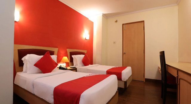 Capital O 15959 The City Park, Rezerwuj Hotel Abids 
