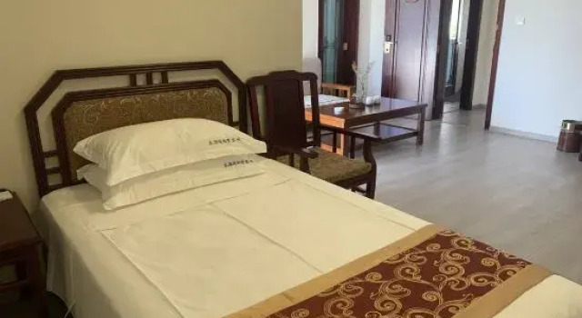 Люкс Deluxe Water Source Garden Homestay