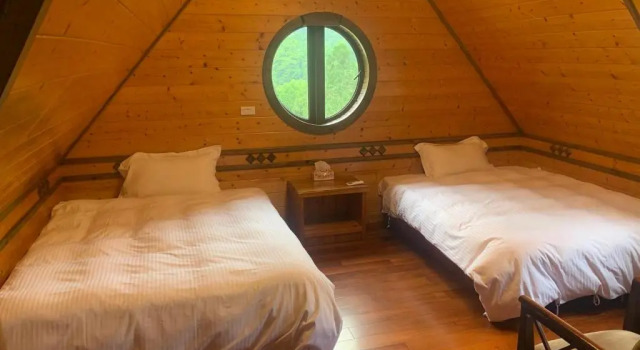 Rong Yuan Gu Homestay, Book Hotel Hoteller i Miaoli County med pool, Swimmingpool
