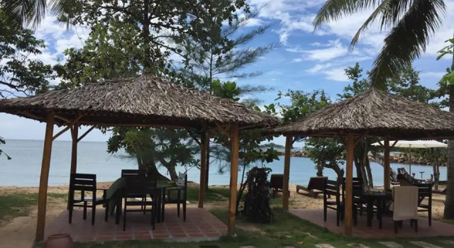 Номер Deluxe Gold Sand Beach Bungalow