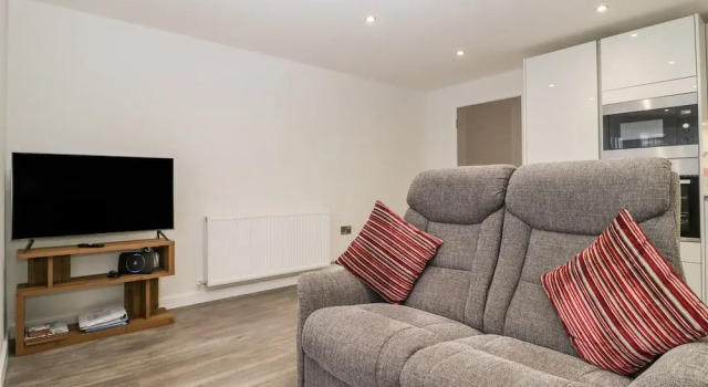 Flat 2, 38 Preston Road, Забронировать Отель Отели Англии 3 звезды, 3*
