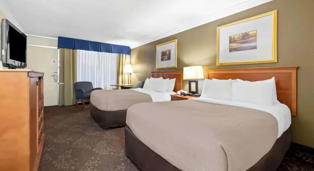 Четырёхместный номер Standard Quality Inn Morgan City