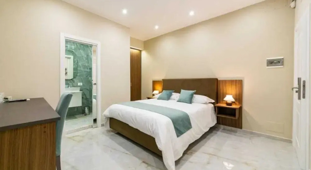 Standard Dreier Zimmer mit Balkon und mit Blick auf den Innenhof Station House 45