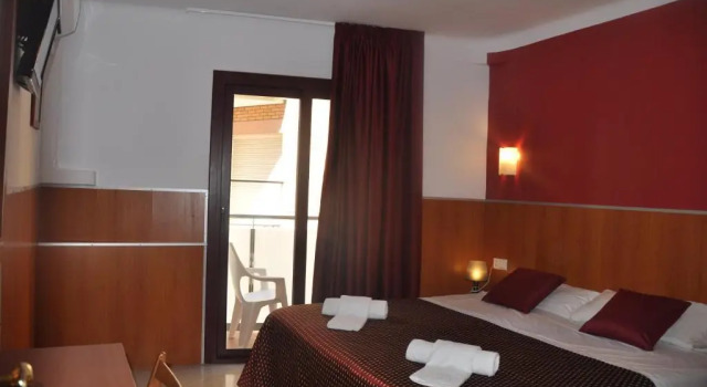 Двухместный номер Standard с балконом Hostal - Pensión El Amigo
