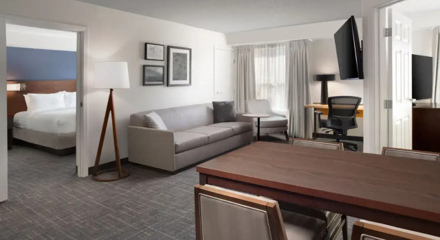 Четырёхместный люкс с 2 комнатами Residence Inn by Marriott New Orleans Metairie