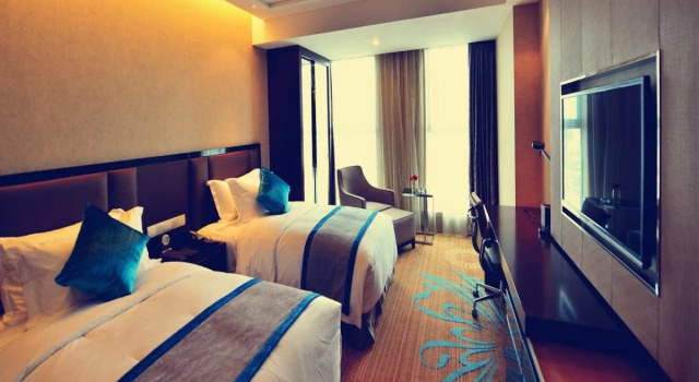 Chengdu Rising Butterfly Hotel, Забронировать Отель Отели Лунцюанььи 4 звезды, 4*