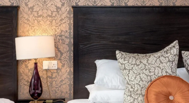The Kirkstyle Hotel, Book Hotel Biggar Lanarkshire